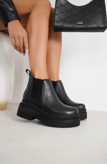 Botín Moscú Negro de cuero - Zapatos mujer | DgraciaShoes