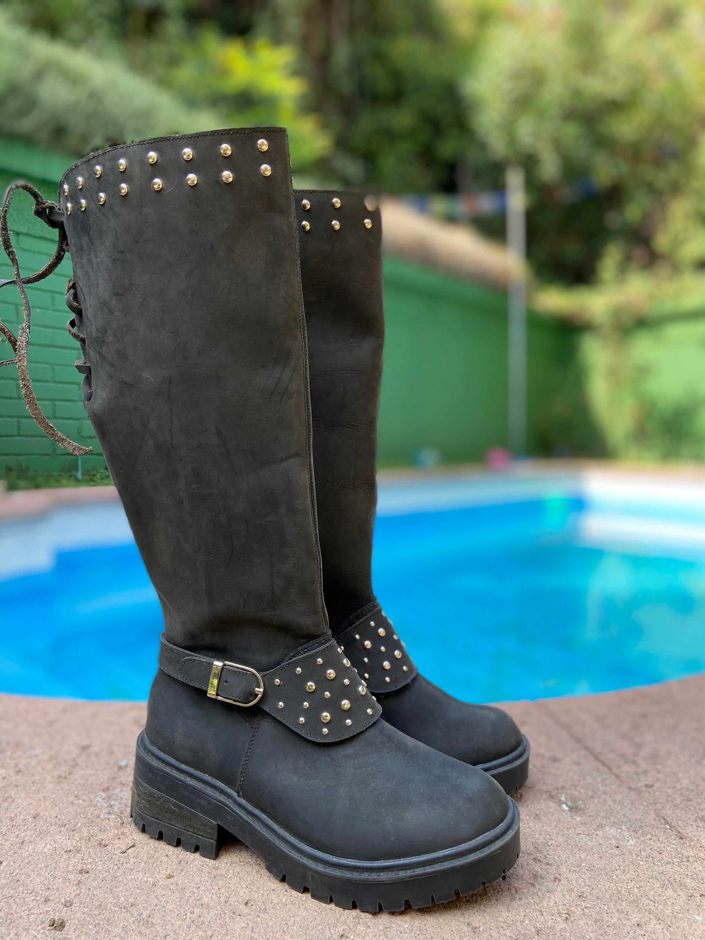 Botas