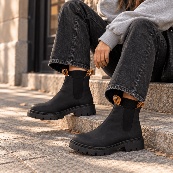 Bototos Amanda Black Print - cuero resistente, cómodos y hechos para tu día a día de cuero - Zapatos mujer | DgraciaShoes