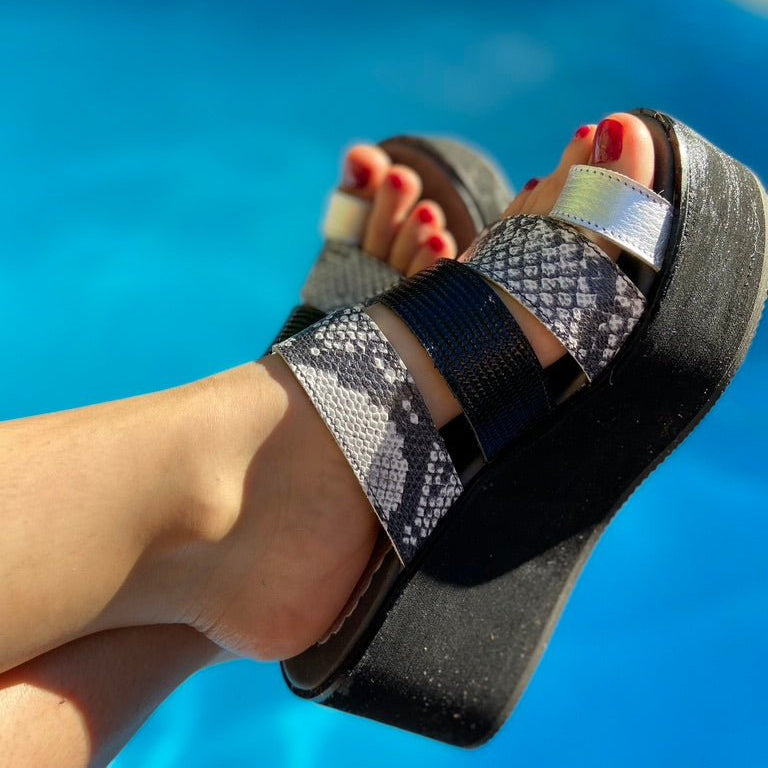 Sandalia Eva Black Silver de cuero - Zapatos mujer | DgraciaShoes