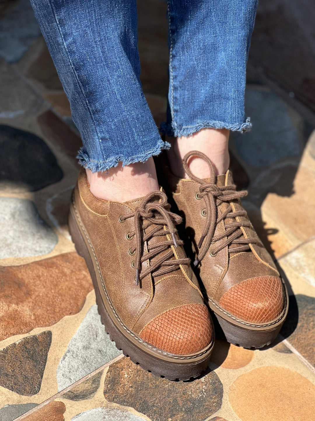 Zapato Fran tostado de cuero - Zapatos mujer | DgraciaShoes
