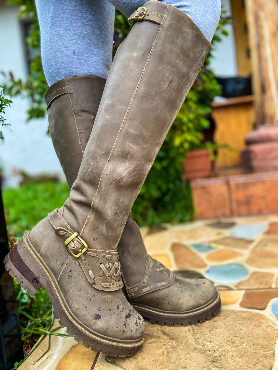 Bota Cleo Taupe de cuero - Zapatos mujer | DgraciaShoes