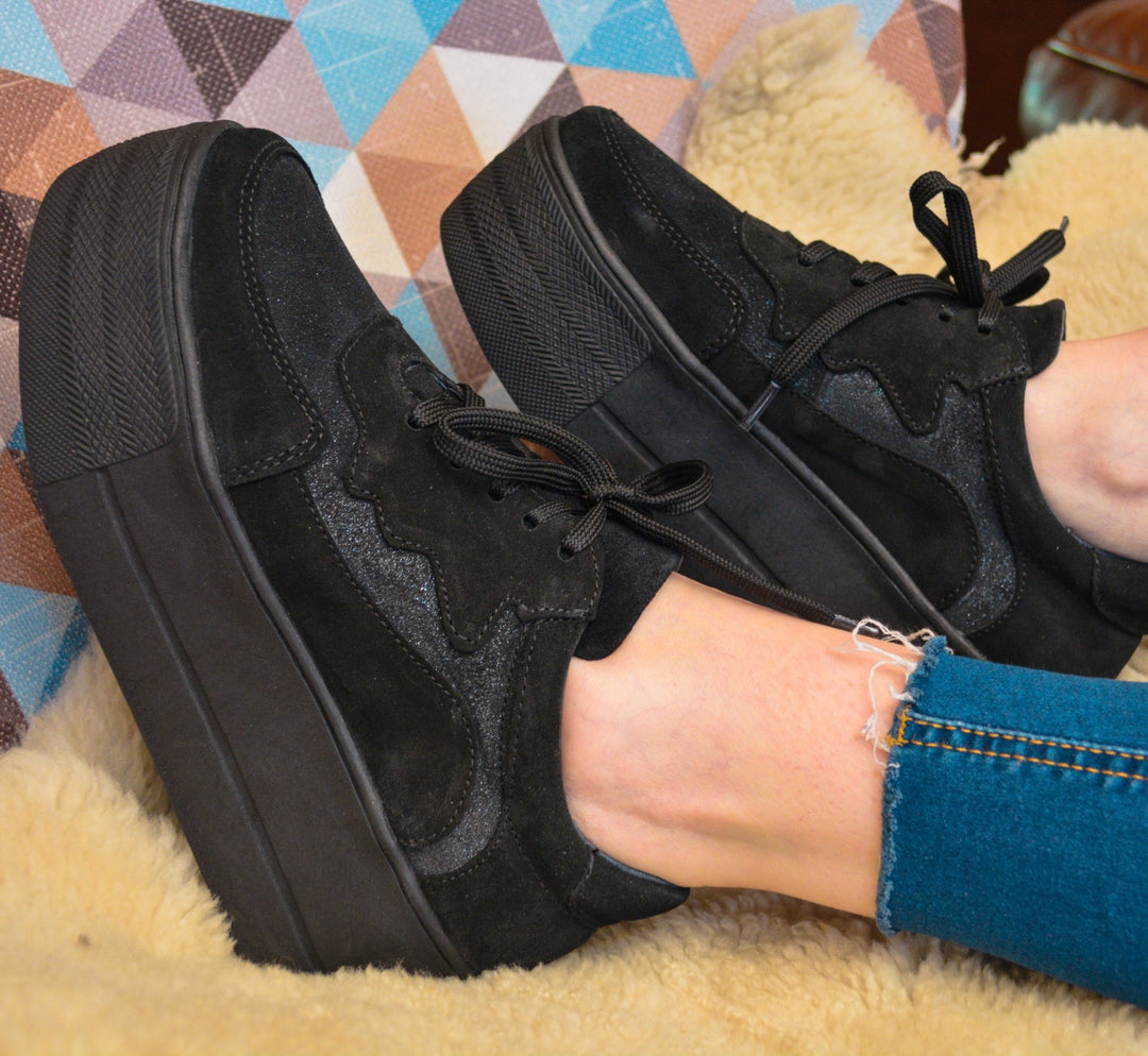 Zapatilla Marie Black de cuero - Zapatos mujer | DgraciaShoes